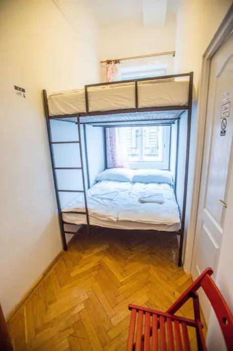 Keleti Apartment City Center Big Flat Bedroom Private Use Budapest Esterno foto