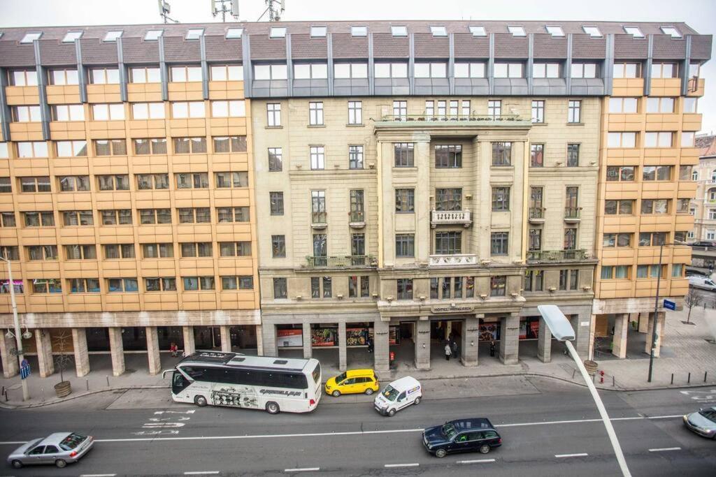 Keleti Apartment City Center Big Flat Bedroom Private Use Budapest Esterno foto