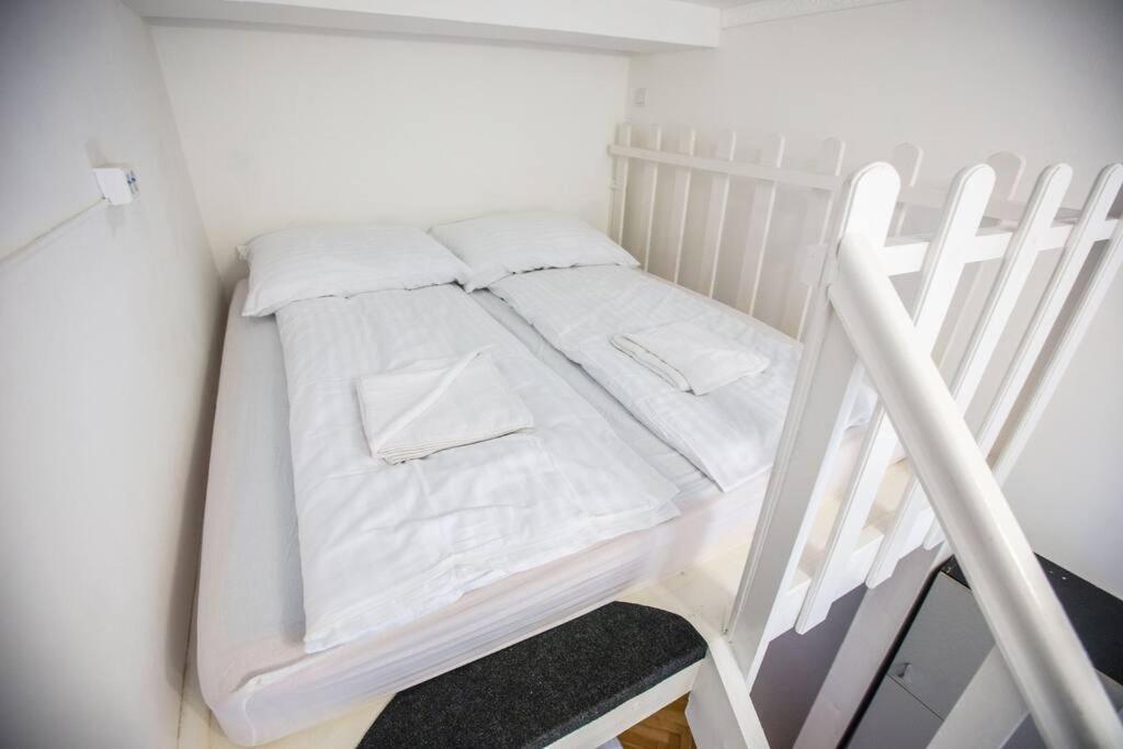 Keleti Apartment City Center Big Flat Bedroom Private Use Budapest Esterno foto