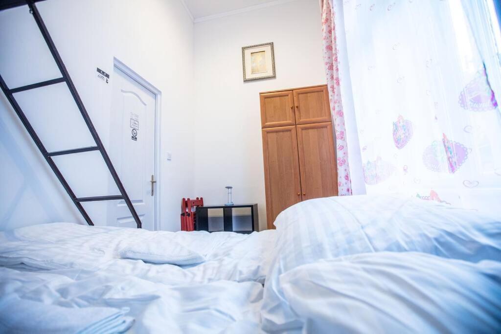 Keleti Apartment City Center Big Flat Bedroom Private Use Budapest Esterno foto