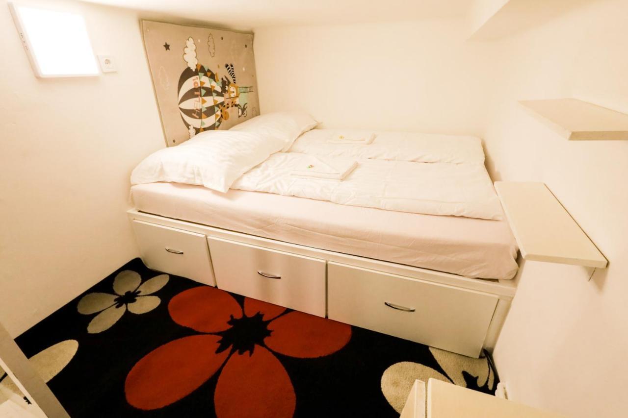 Keleti Apartment City Center Big Flat Bedroom Private Use Budapest Esterno foto